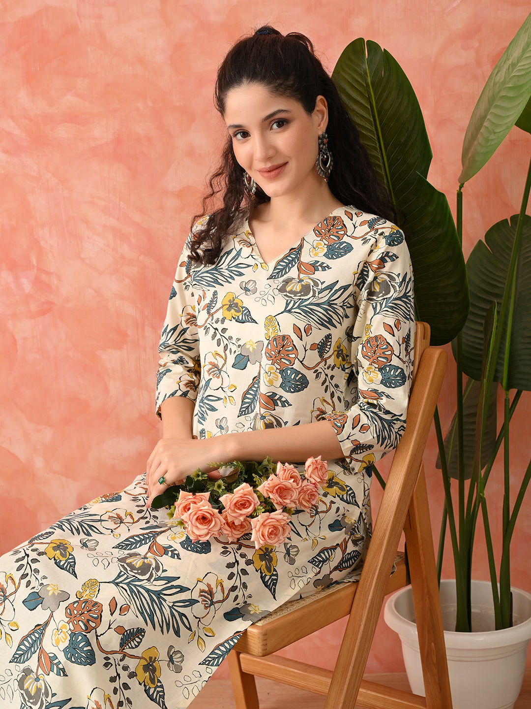 Effortless Style: Women's Pure Cotton Floral Print Kurta & Pant Set