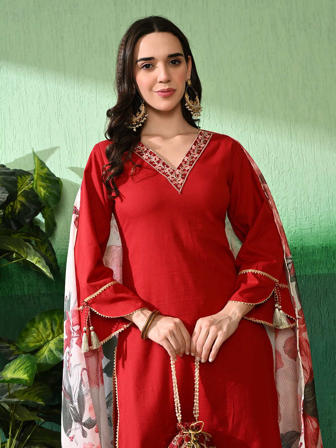 Elegant & Versatile: Women's Red Cotton Flex Kurta Set with Floral Kota Check Dupatta