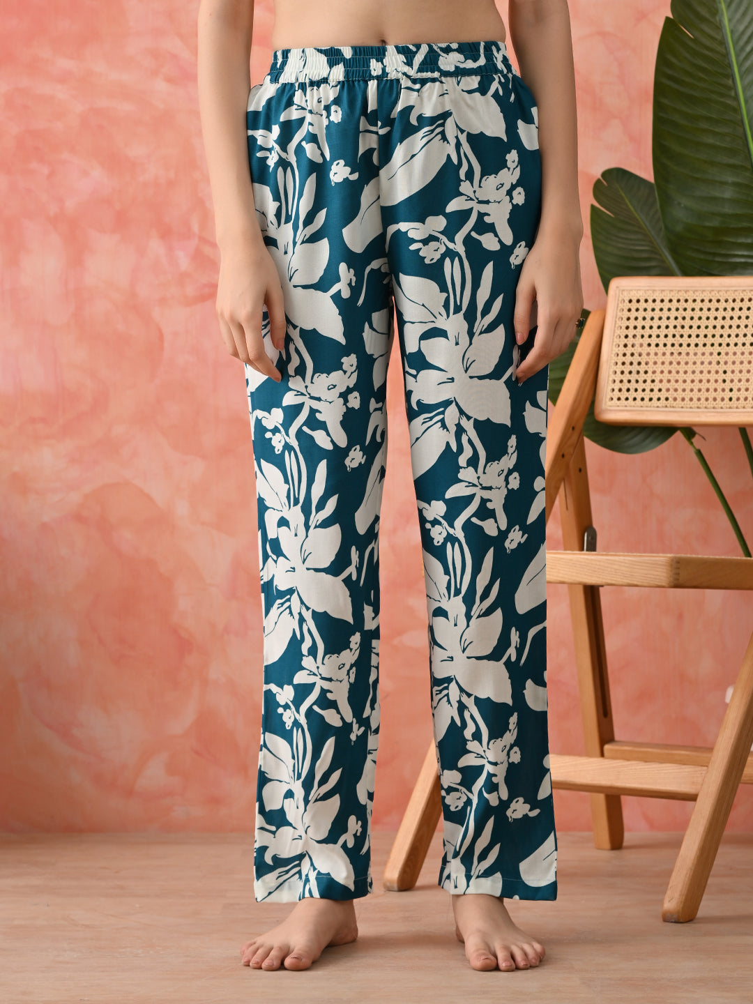 Women Floral Printed Kurta with Palazzo