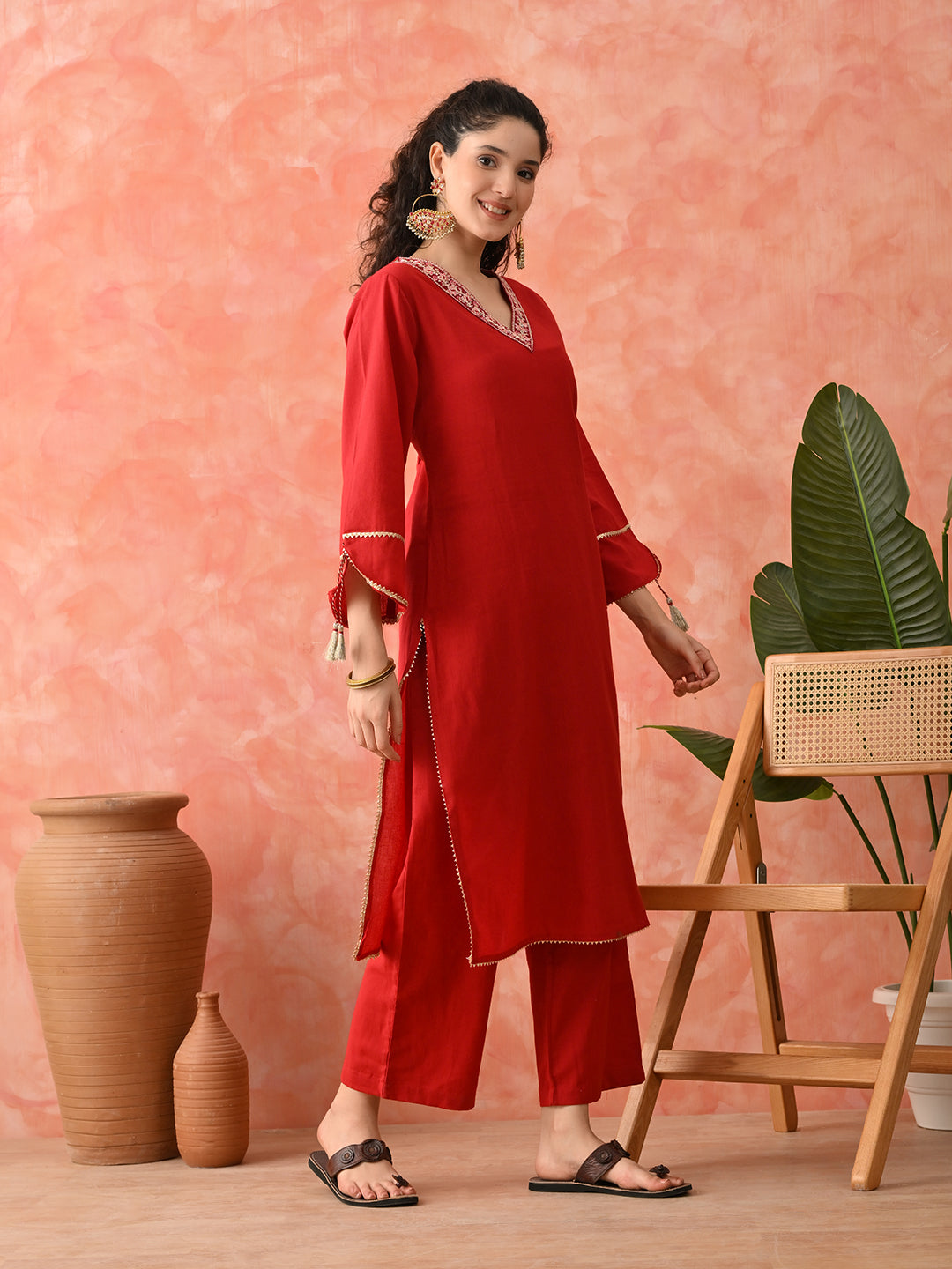 Women Floral Embroidered Cotton Kurta with Palazzo