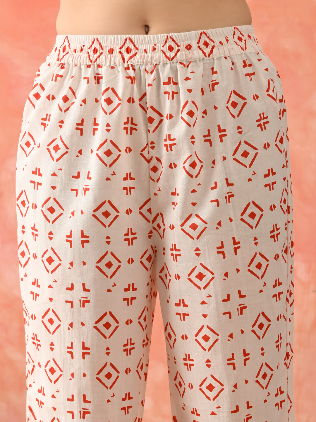 Women Floral Printed Cotton Kurta with Trousers & Dupatta
