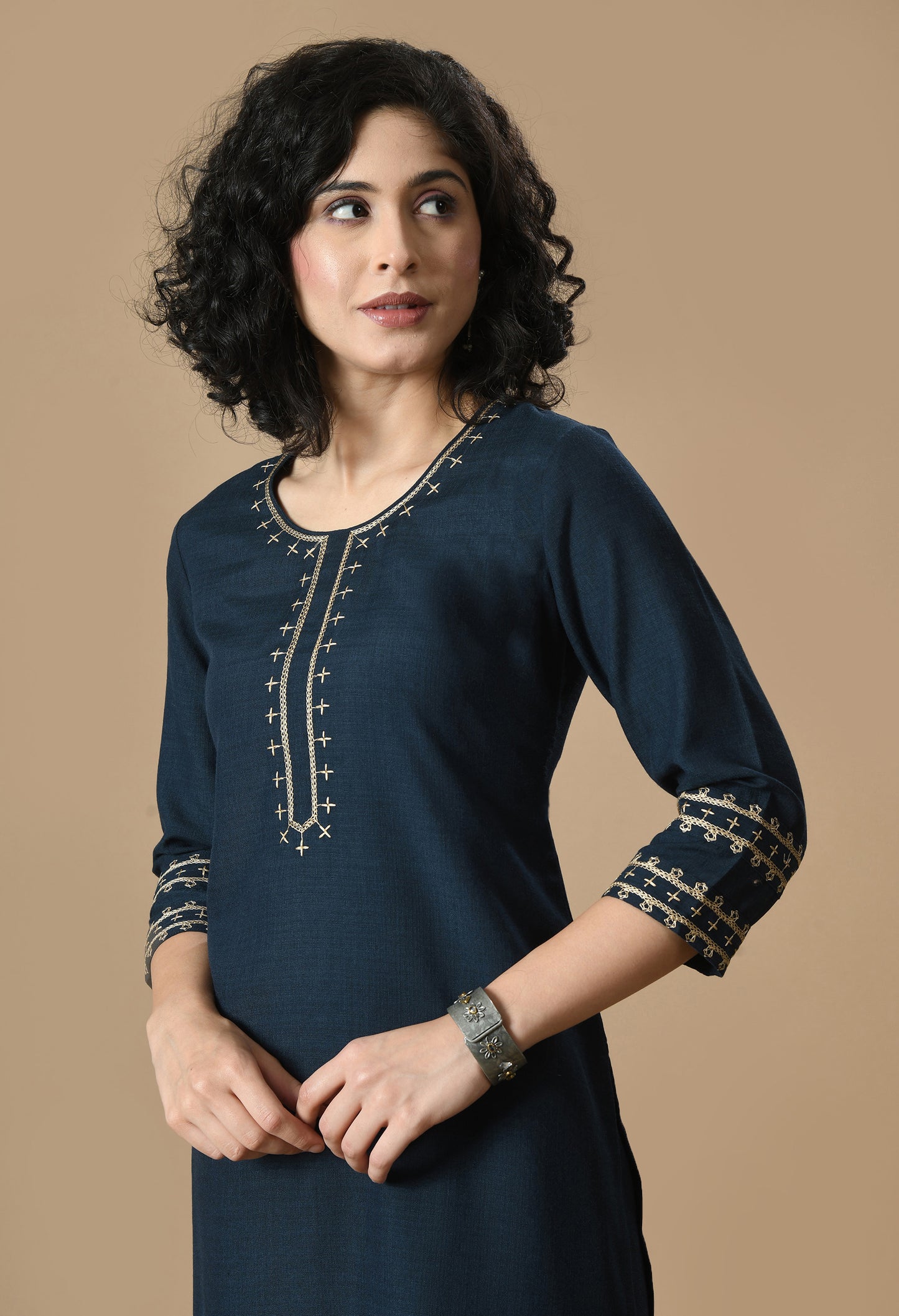Navy Blue Geometric Embroidered Round Neck Straight Kurta With Palazzo