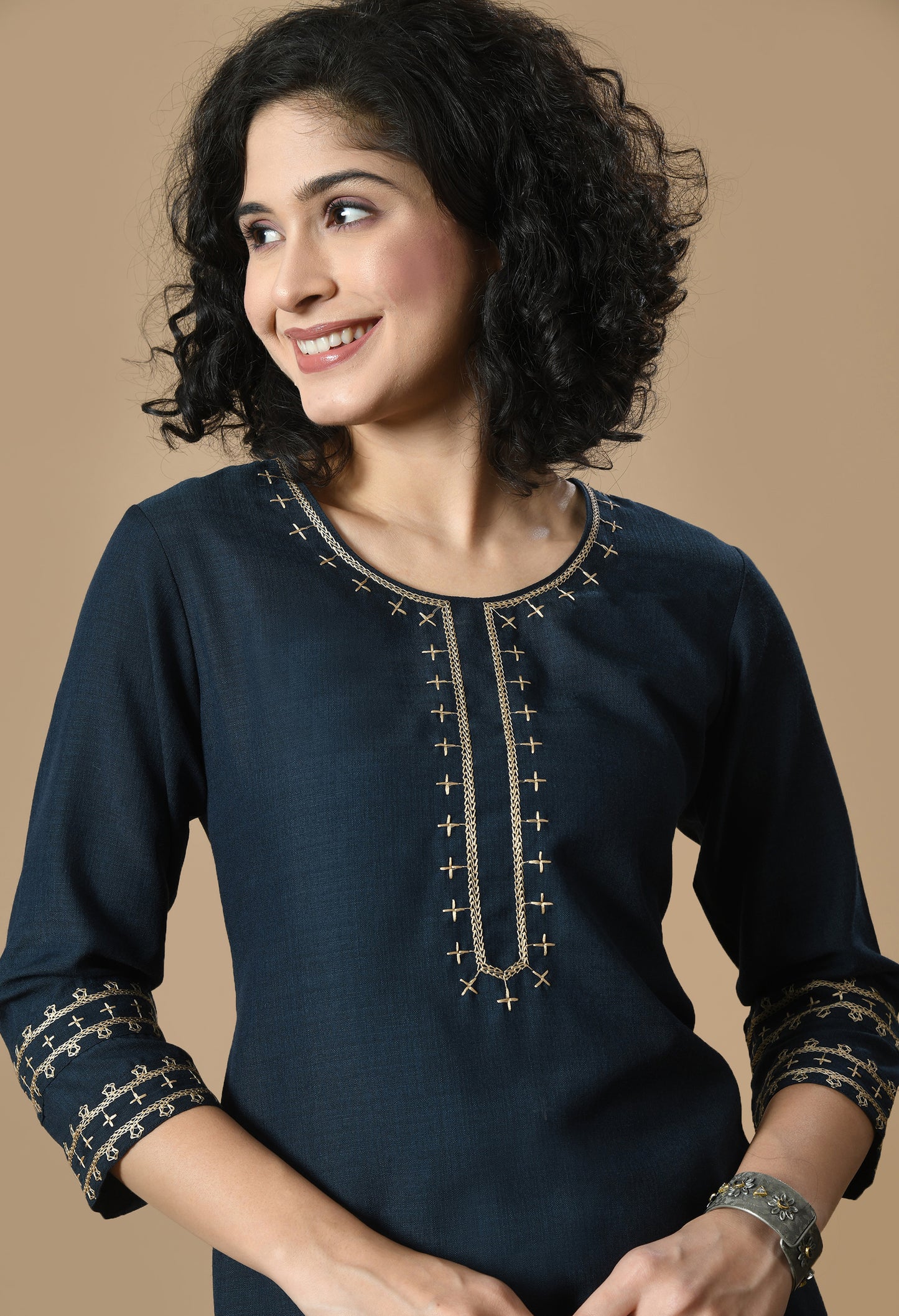 Navy Blue Geometric Embroidered Round Neck Straight Kurta With Palazzo