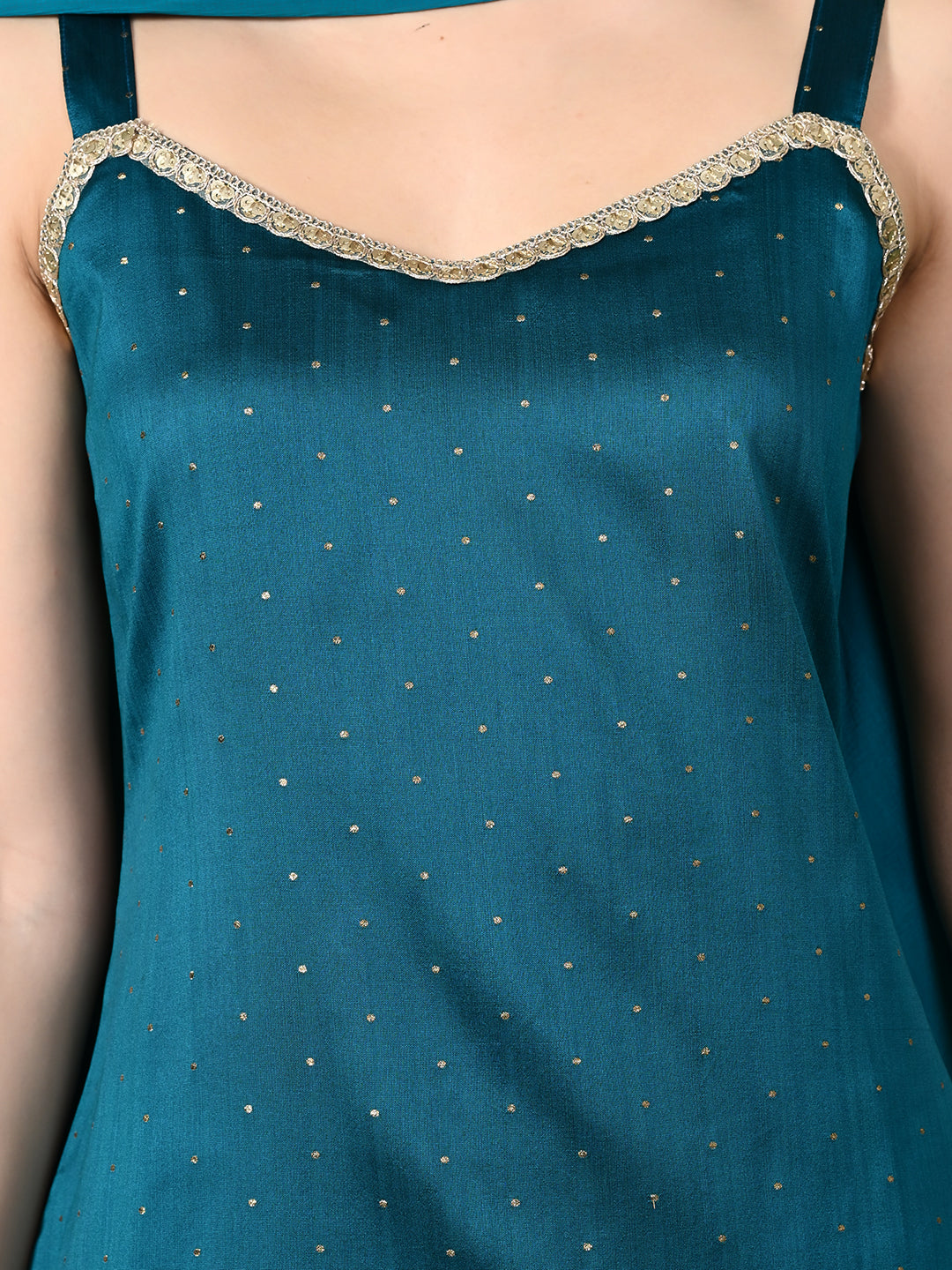 Mesmerizing Teal Blue: Women's Buta Dobby Blend Silk Kurta Set with Poly Chiffon Dupatta