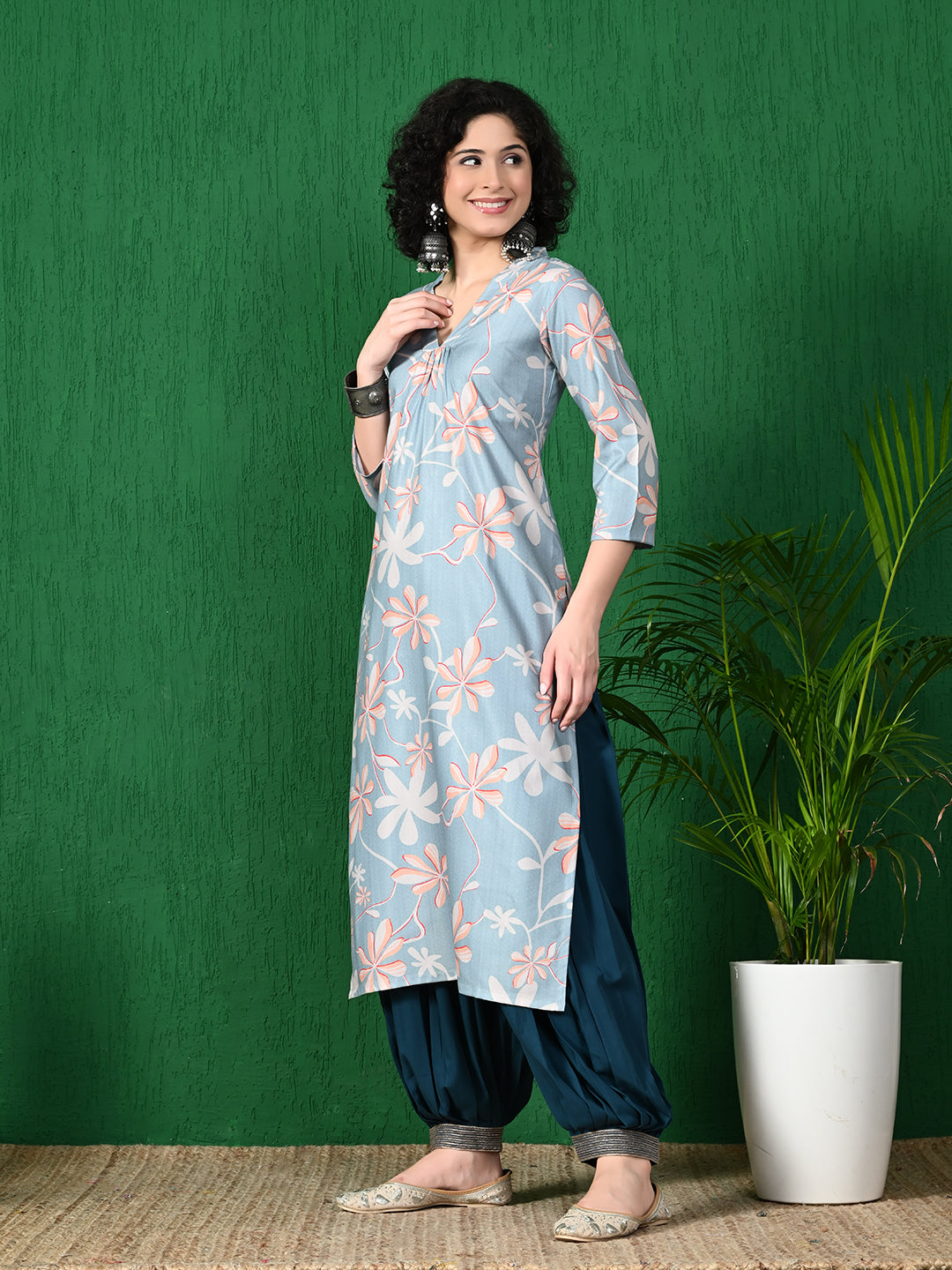 Women's Elegant Grey & Peach Floral Printed Poly Rayon Kurta with Navy Blue Patiala