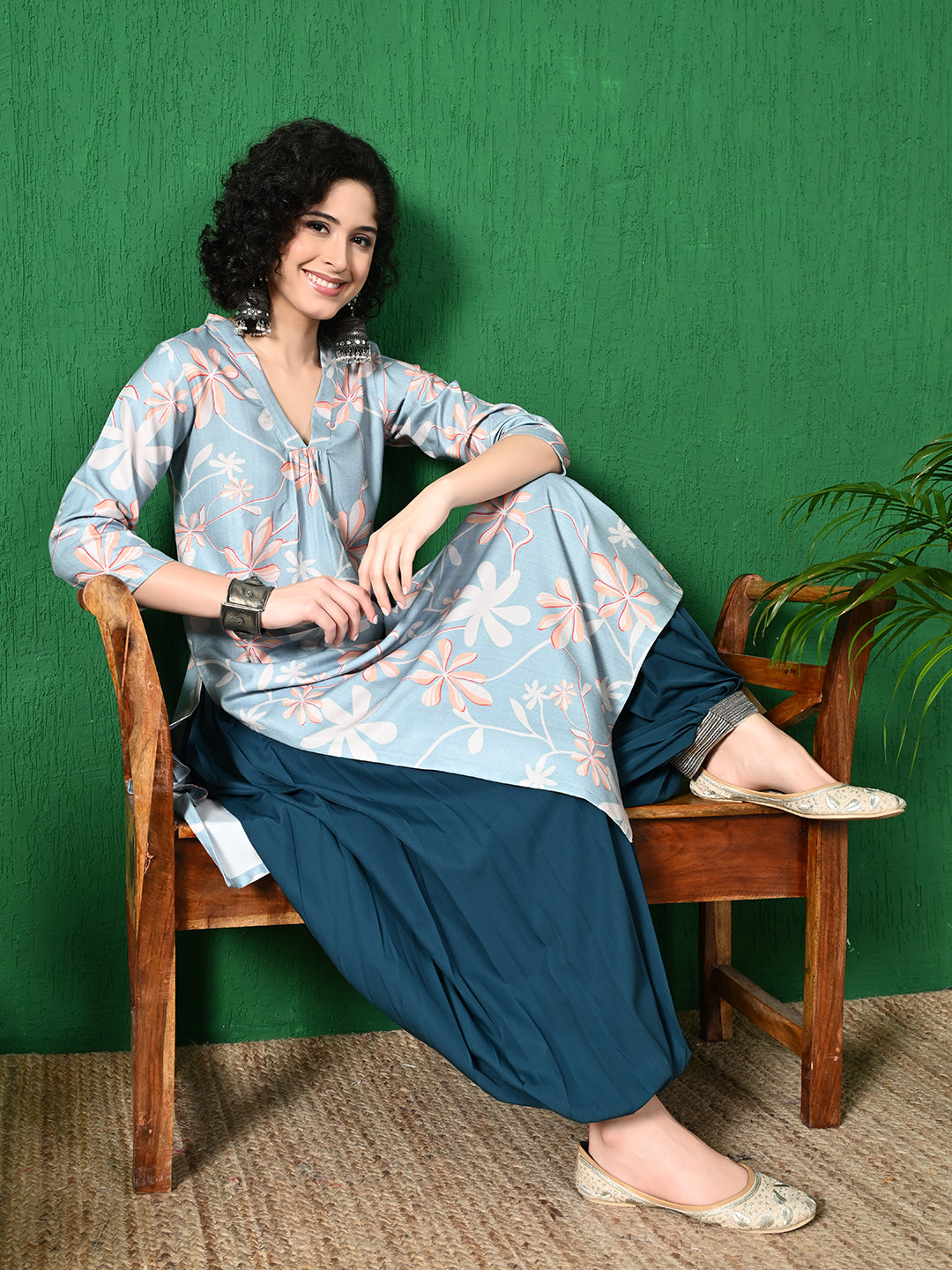Women's Elegant Grey & Peach Floral Printed Poly Rayon Kurta with Navy Blue Patiala